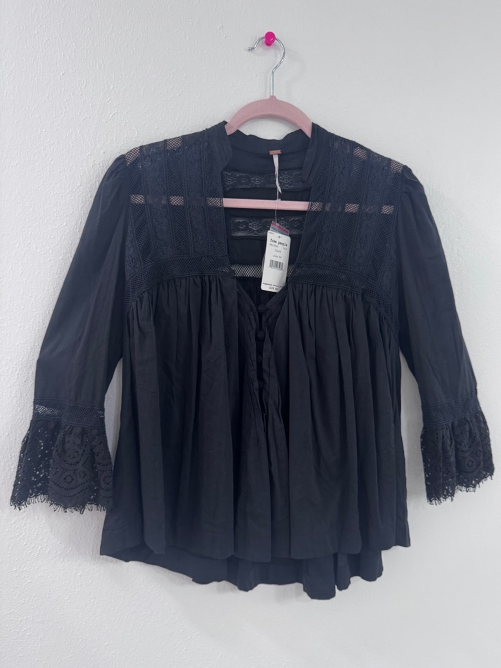 NWT Free People FP One Adella Lace Inset Boho Blouse Black Size XS. 0015 - Picture 2 of 8